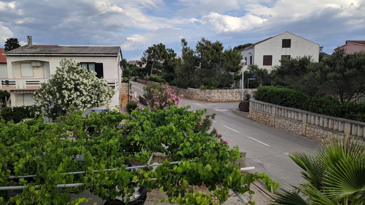 Apartment Marina Vir Exterior photo